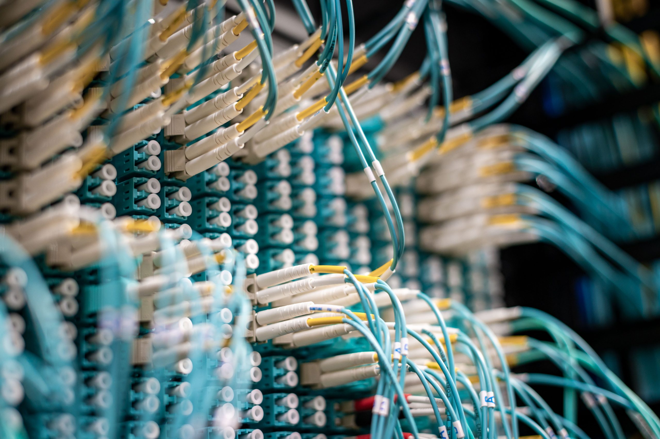 High-Speed Data Center Cables: Enhancing Performance and Reliability