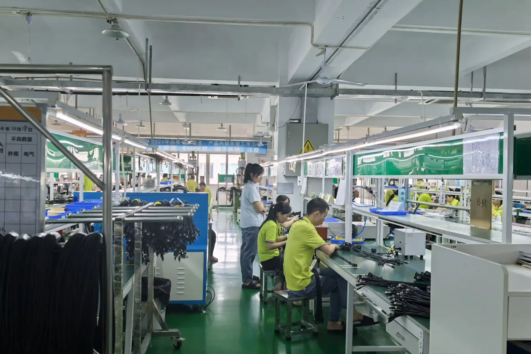 The factory assembles 1-Longkai Electronics